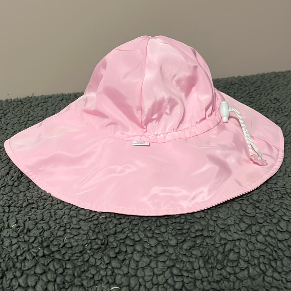 Ruffle Butts baby hat